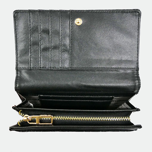 interior de la cartera grabada en color negro de la marca don algodón